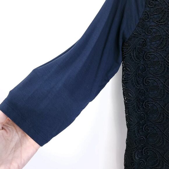 Ann Taylor Navy Top M with Lace & Pleats - Picture 9 of 11